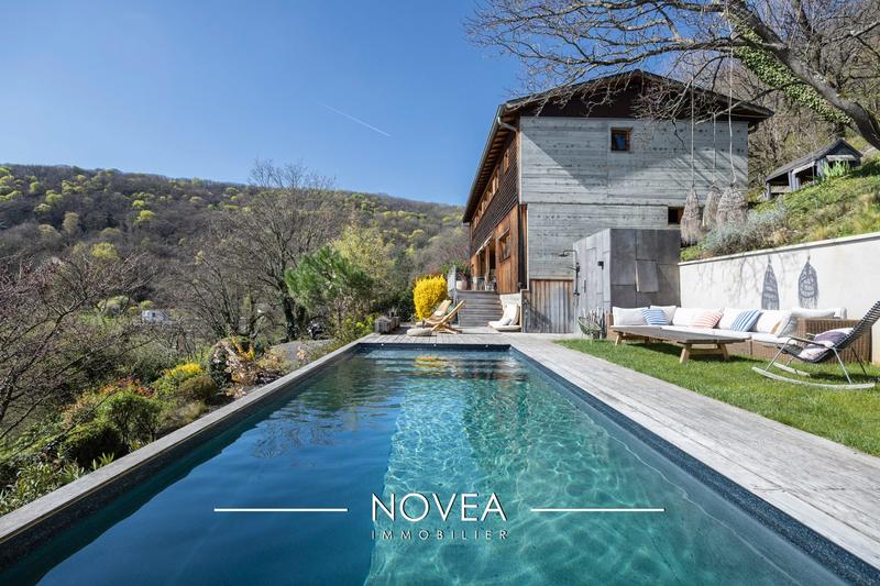 Maison - 160 m² - 7 pièces