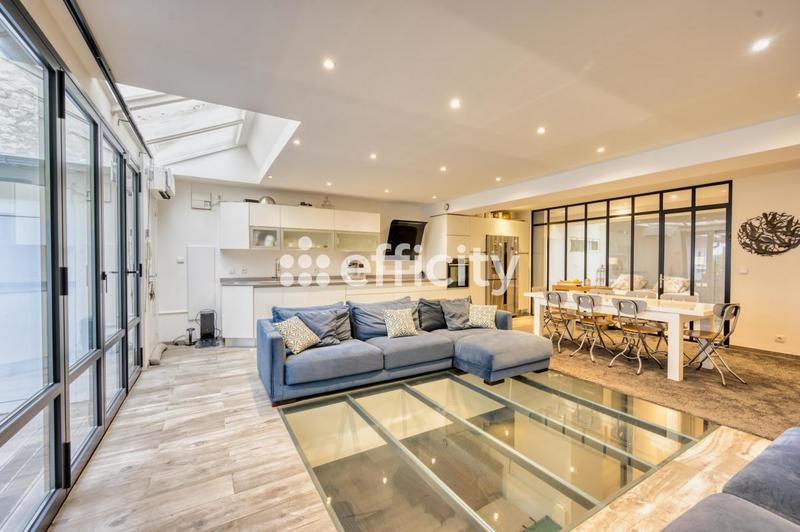 Appartement - 200 m² - 7 pièces