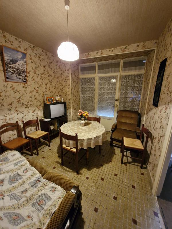 Maison traditionnelle - 176 m² - 7 pièces