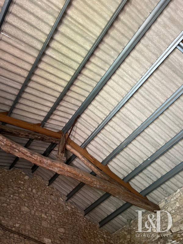 Parking / Garage - 53 m²