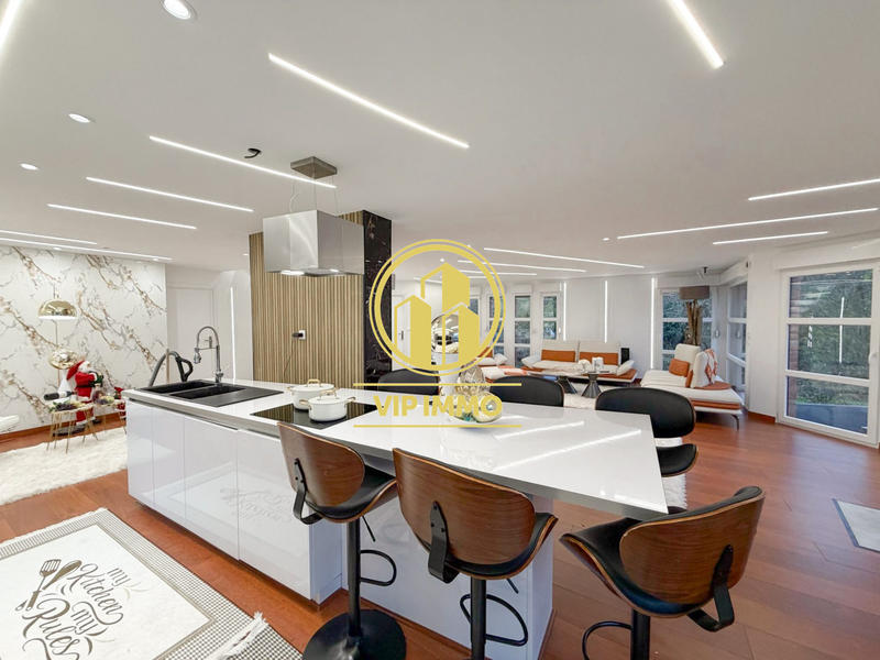 Maison - 183 m² - 5 pièces