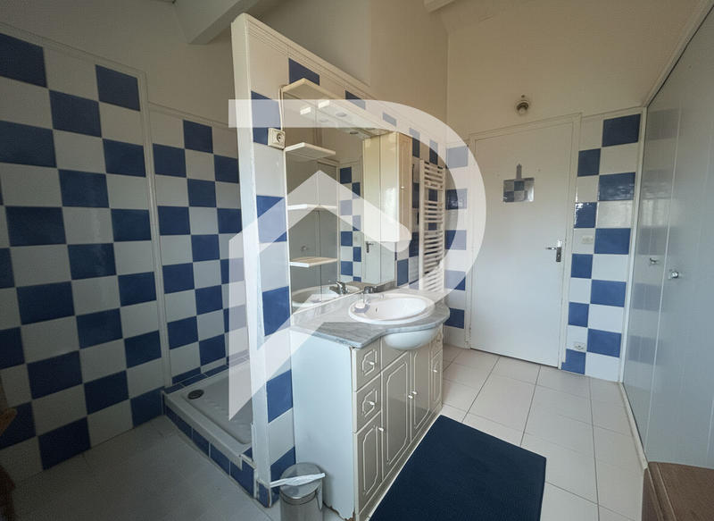 Maison - 165 m² - 6 pièces