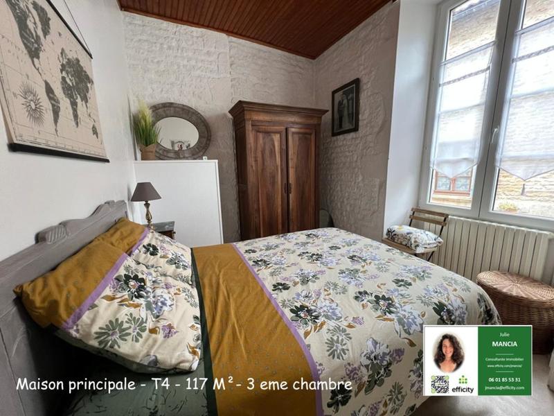 Maison - 295 m² - 10 pièces