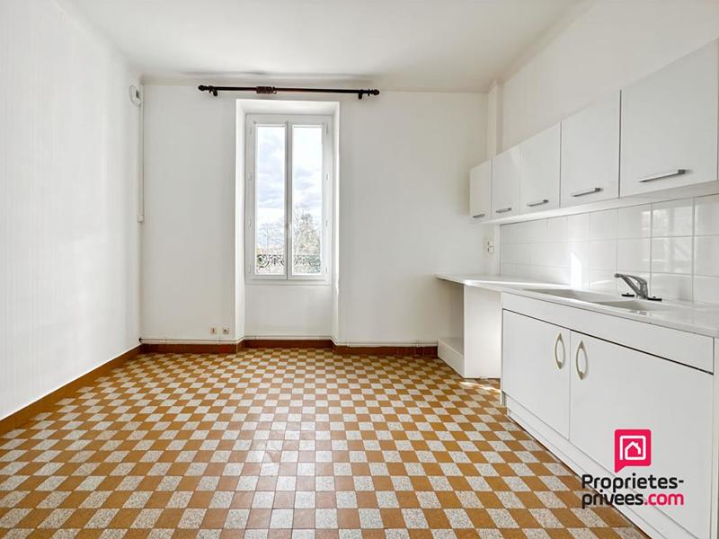 Maison - 200 m² - 8 pièces