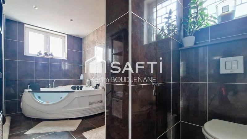 Maison - 120 m² - 5 pièces