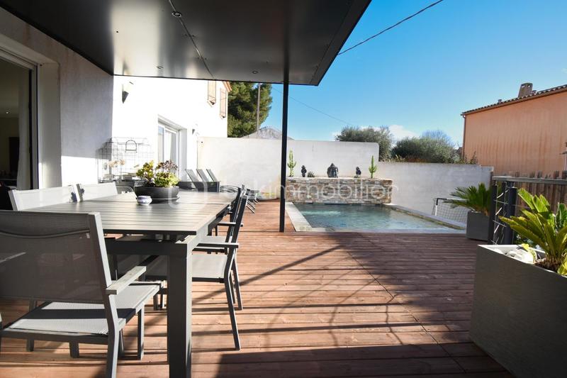 Maison - 101 m² - 4 pièces