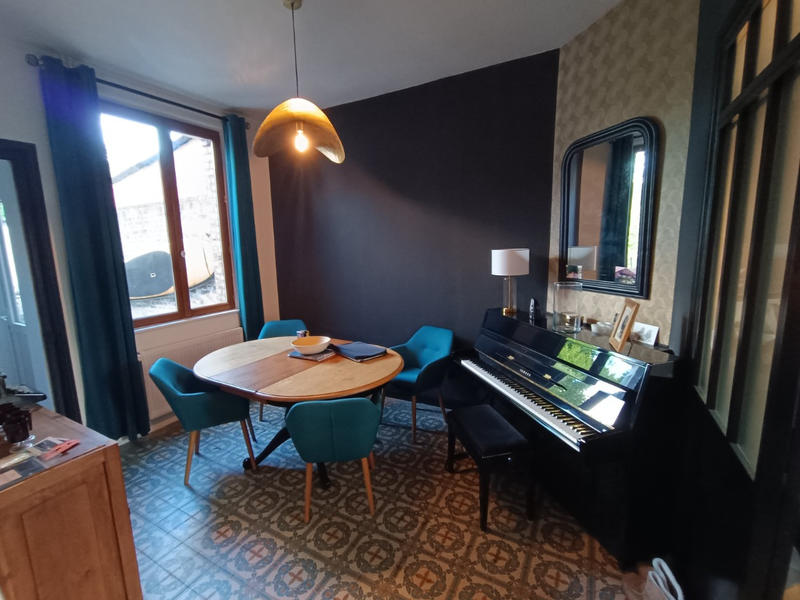 Maison - 95 m² - 5 pièces