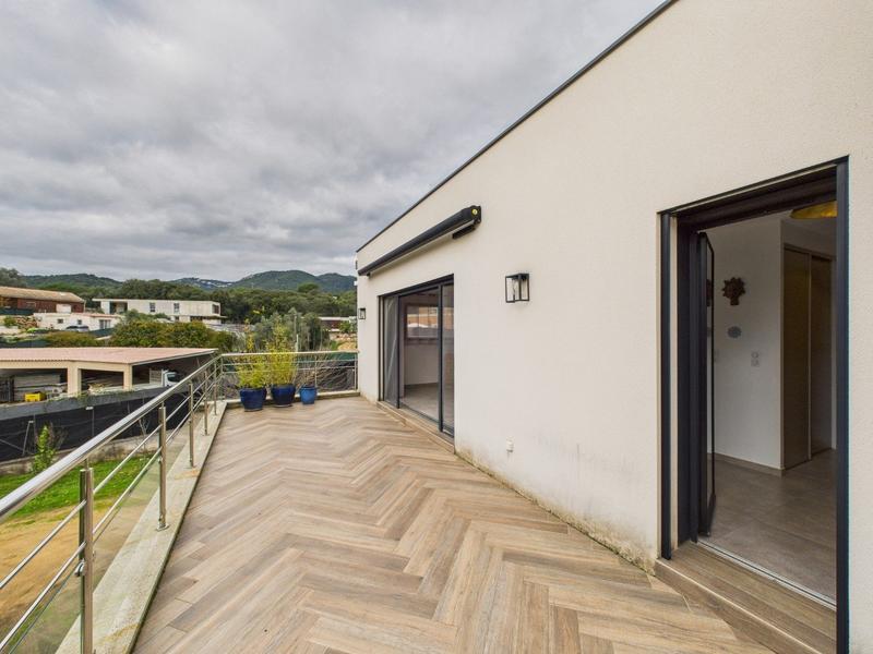 Maison contemporaine - 134 m² - 5 pièces