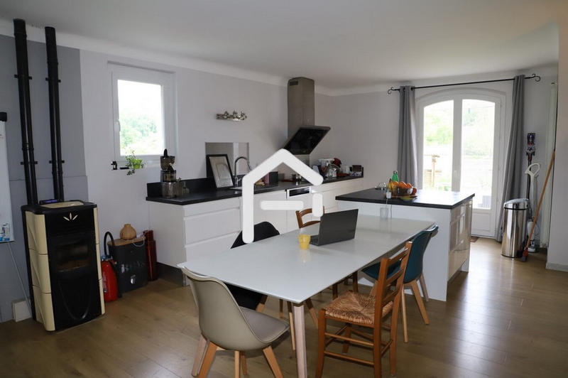 Maison - 620 m² - 20 pièces