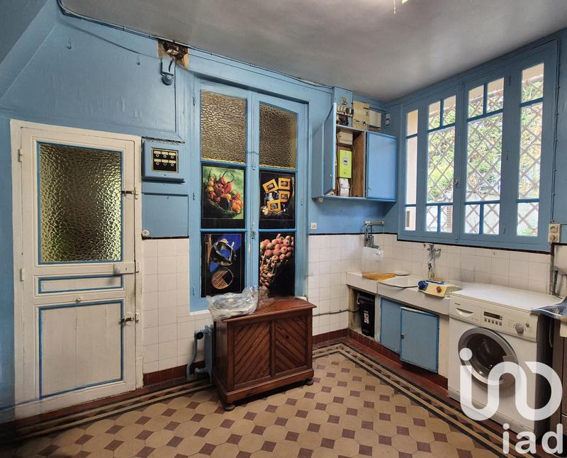 Maison - 205 m² - 9 pièces