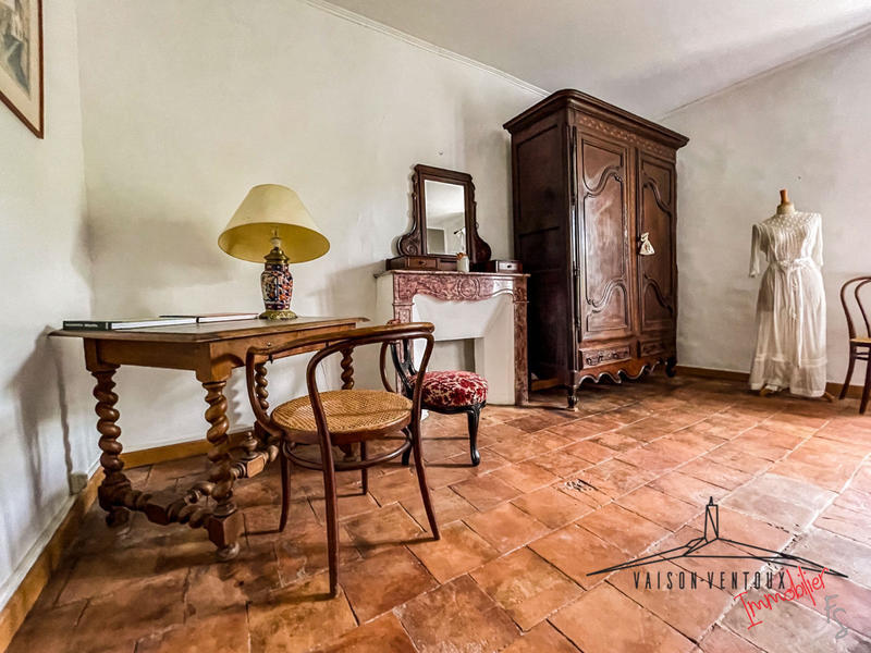 Mas - 216 m² - 7 pièces