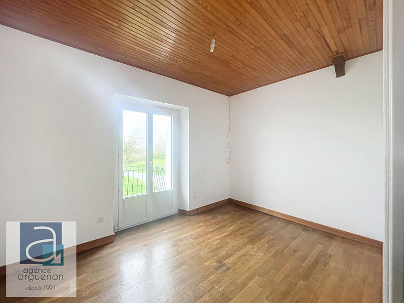 Maison - 96 m² - 5 pièces