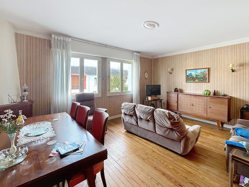 Maison - 140 m² - 7 pièces