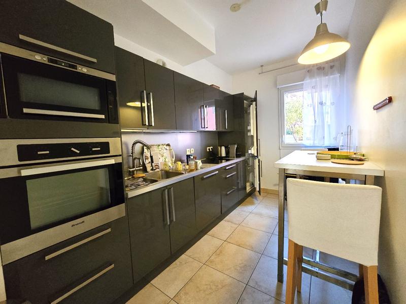 Appartement - 103 m² - 5 pièces