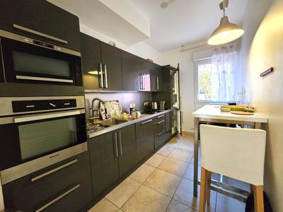 Appartement - 103 m² - 5 pièces