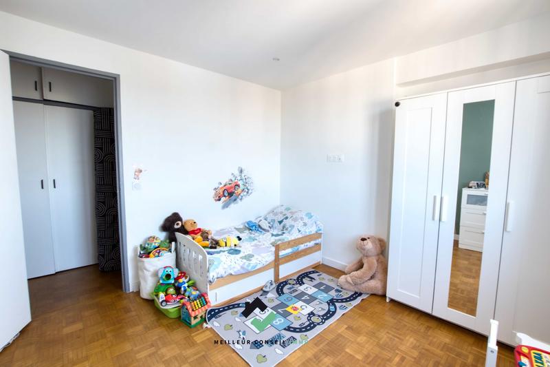 Appartement - 83 m² - 4 pièces