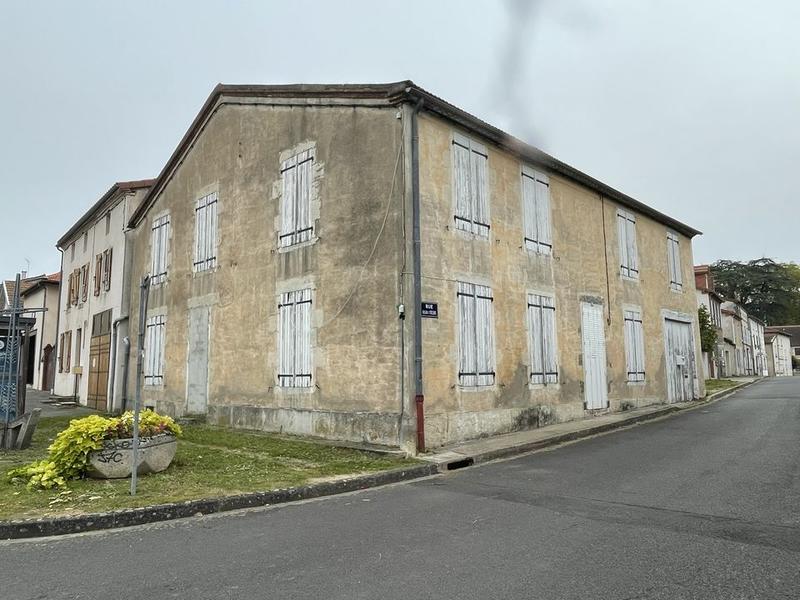 Maison de bourg - 191 m² - 6 pièces