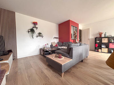 Maison - 95 m² - 5 pièces