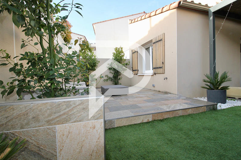 Maison - 95 m² - 4 pièces