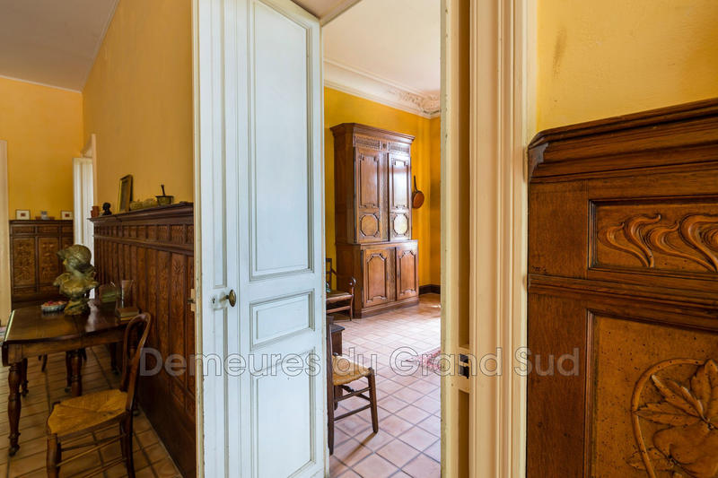 Maison de maîtres - 350 m² - 16 pièces