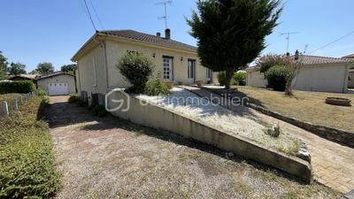 Maison traditionnelle - 235 m² - 11 pièces