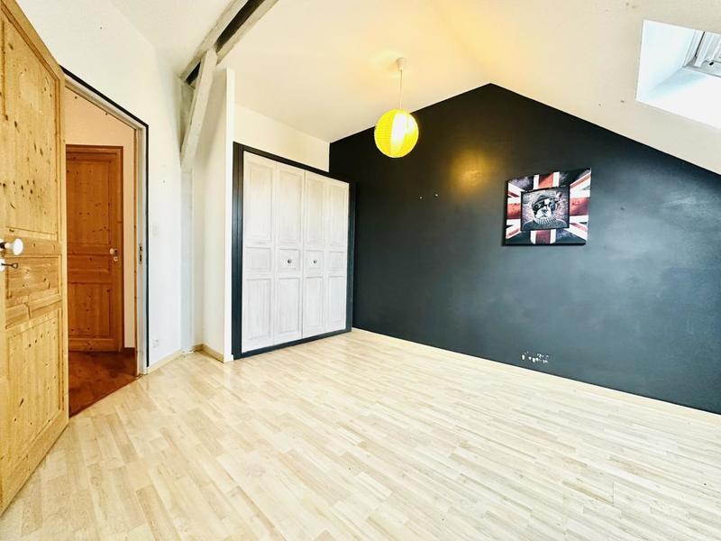 Longère - 225 m² - 8 pièces