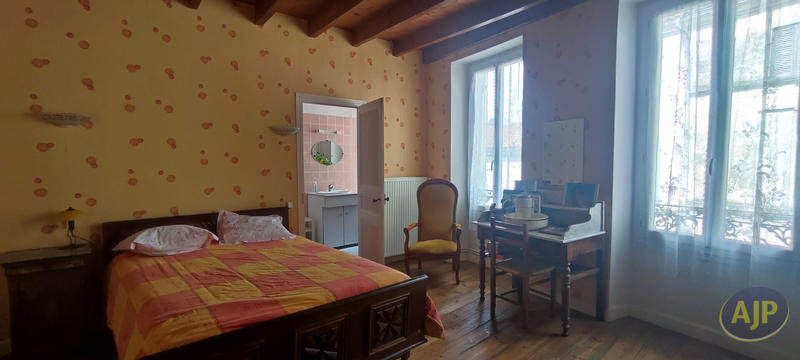 Maison - 155 m² - 6 pièces