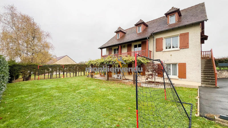 Maison - 143 m² - 7 pièces