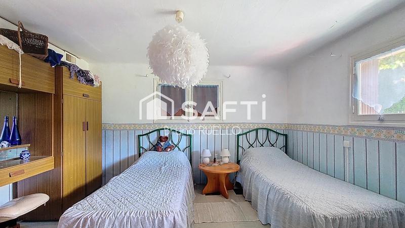 Maison - 180 m² - 7 pièces