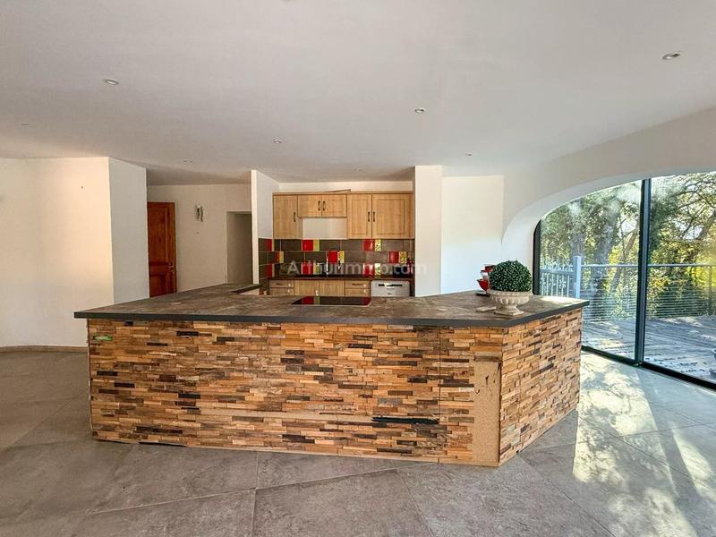 Maison - 174 m² - 5 pièces