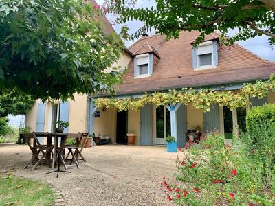 Maison - 160 m² - 7 pièces