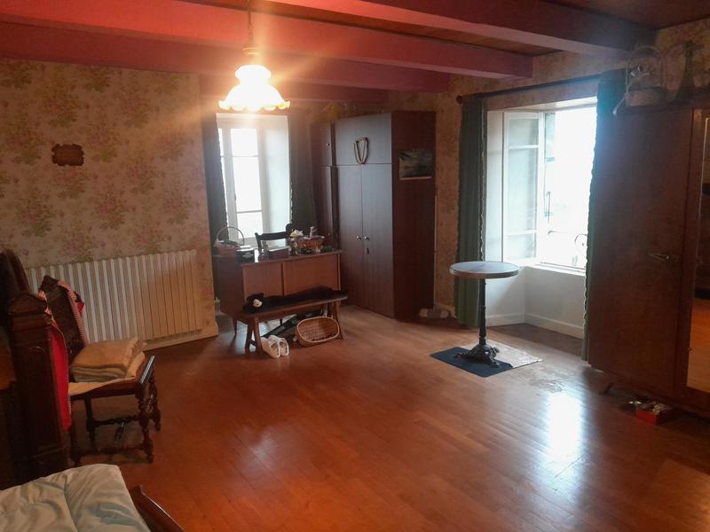 Maison - 150 m² - 7 pièces