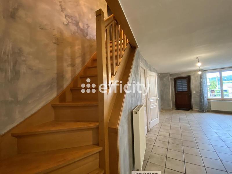 Maison - 99 m² - 5 pièces