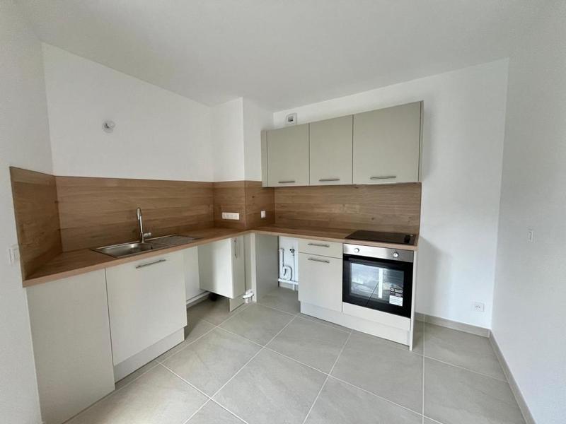 Appartement - 84 m² - 4 pièces