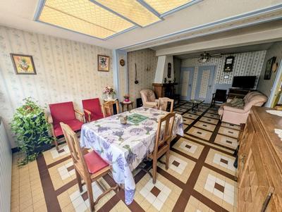 Maison - 85 m² - 4 pièces