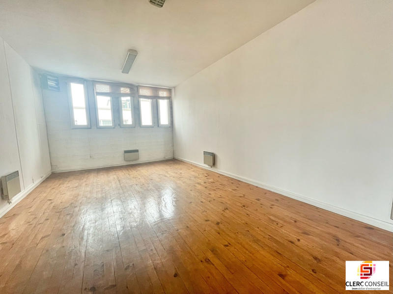 Bureau - 108 m²