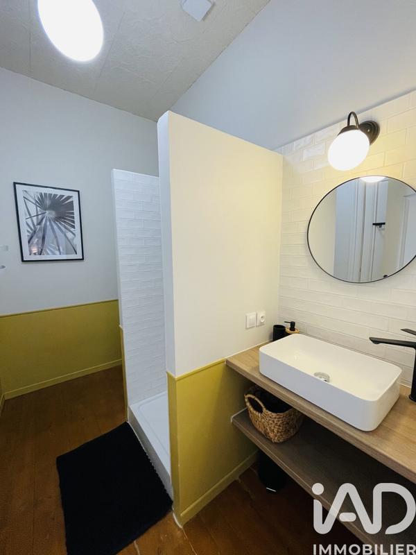 Maison - 320 m² - 10 pièces