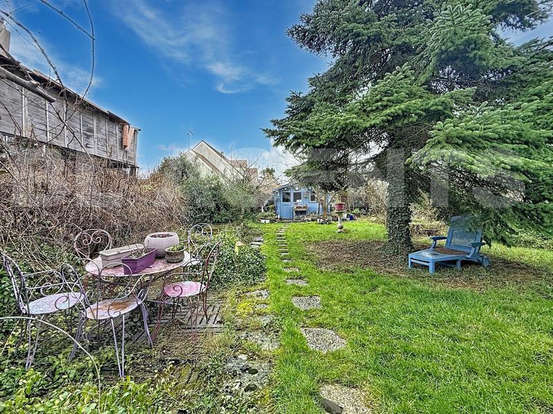 Maison - 190 m² - 8 pièces