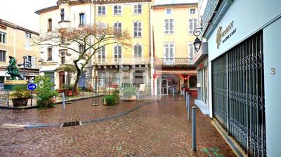 Appartement - 115 m² - 4 pièces