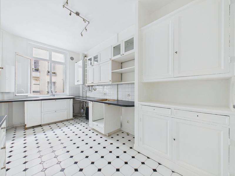 Appartement - 142 m² - 5 pièces