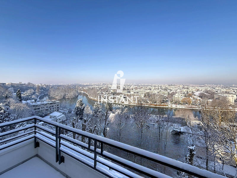 Appartement - 93 m² - 4 pièces