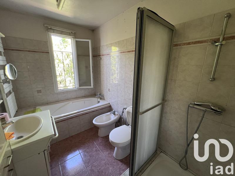 Maison - 96 m² - 5 pièces