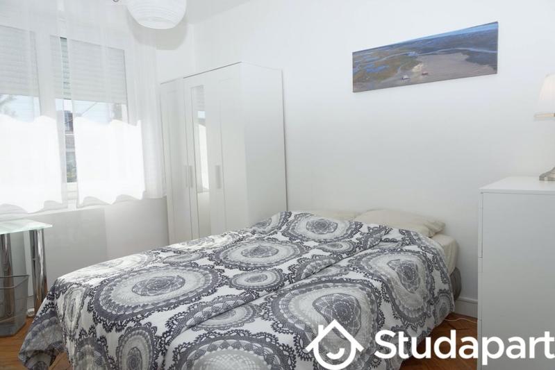 Chambre - 13 m² - 1 pièce