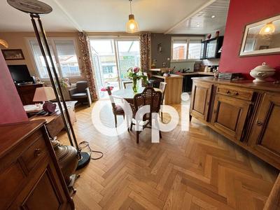 Maison - 95 m² - 4 pièces