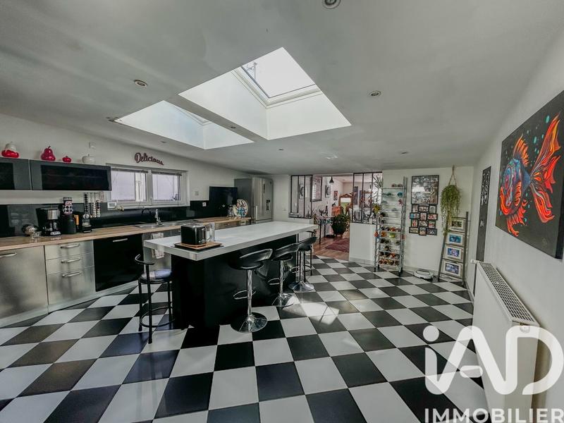 Maison - 195 m² - 5 pièces