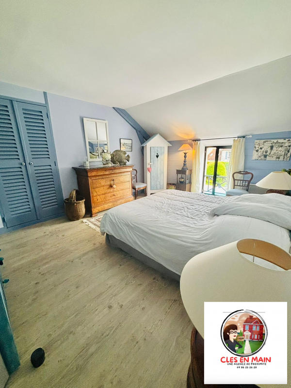 Maison - 226 m² - 10 pièces