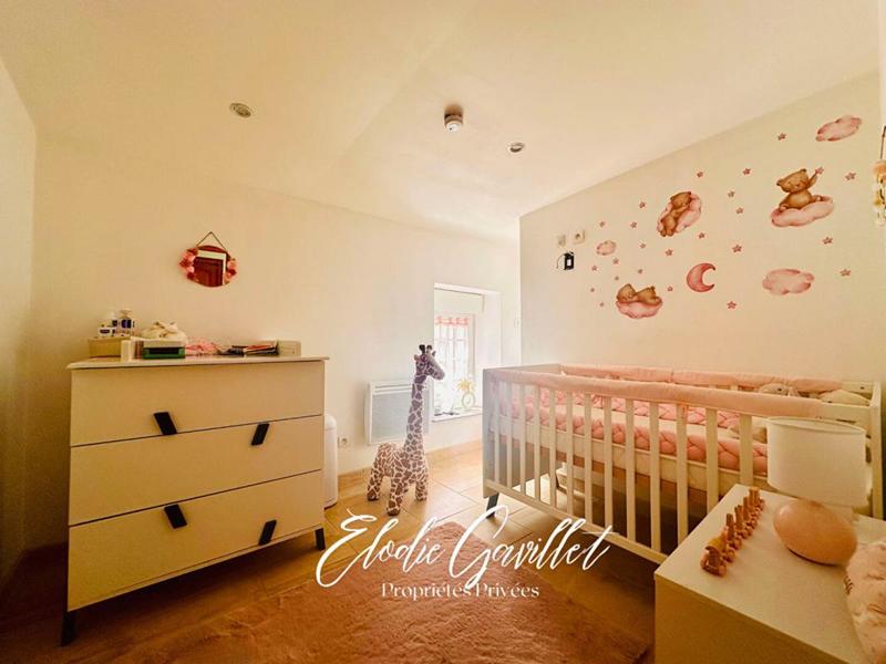 Maison - 95 m² - 5 pièces