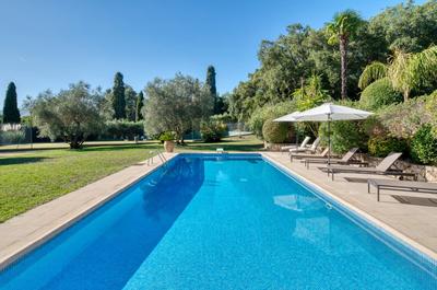 Villa - 237 m² - 8 pièces