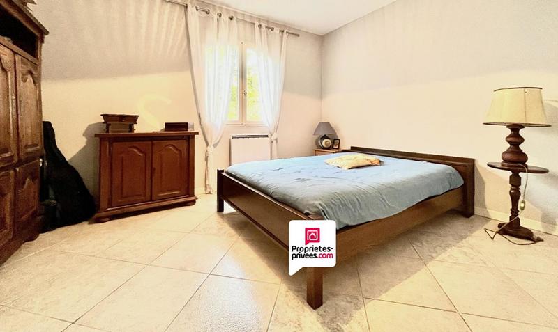 Maison - 210 m² - 7 pièces