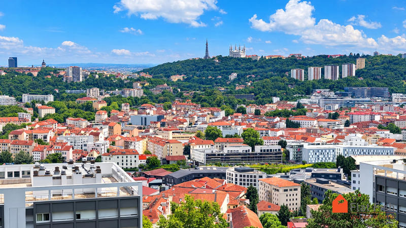 Appartement - 83 m² - 4 pièces